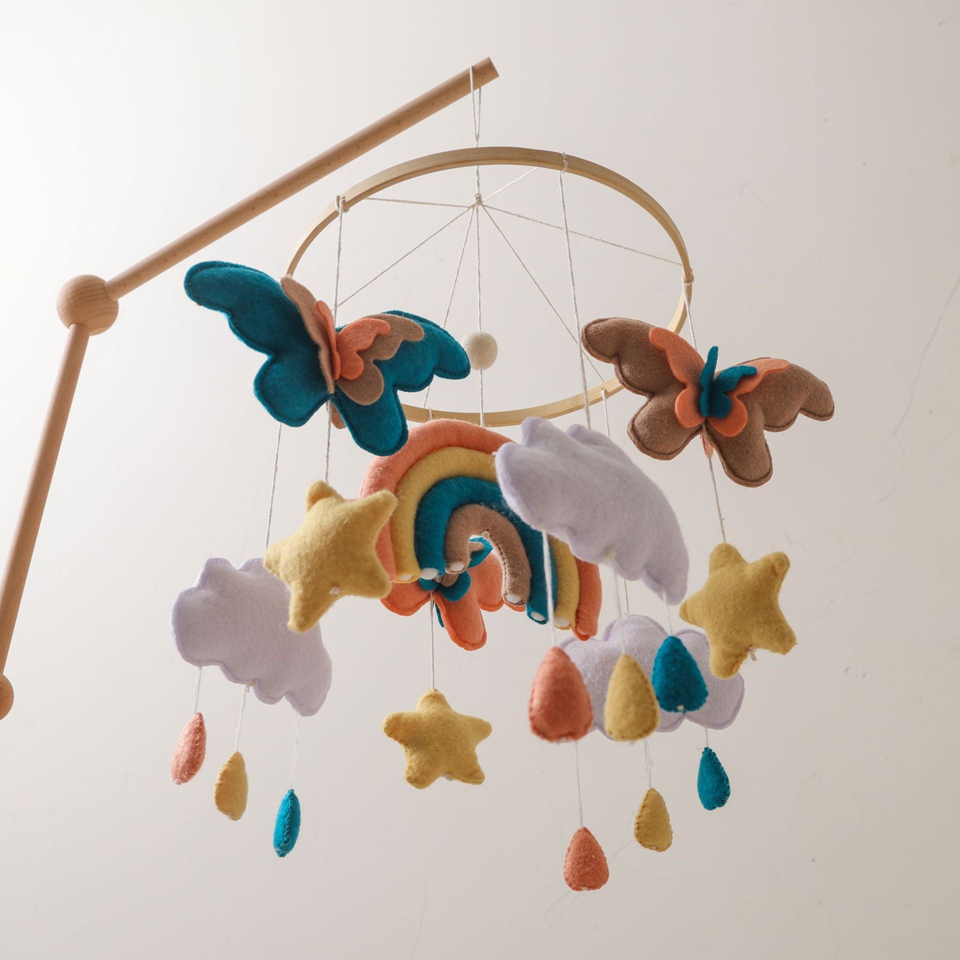 Baby Bed Bell Pendant Wind Chime Animal Crib Hanging Rattle Newborn Comfort Toy