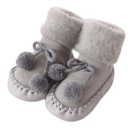 Baby's Pom Pom Winter Home Socks