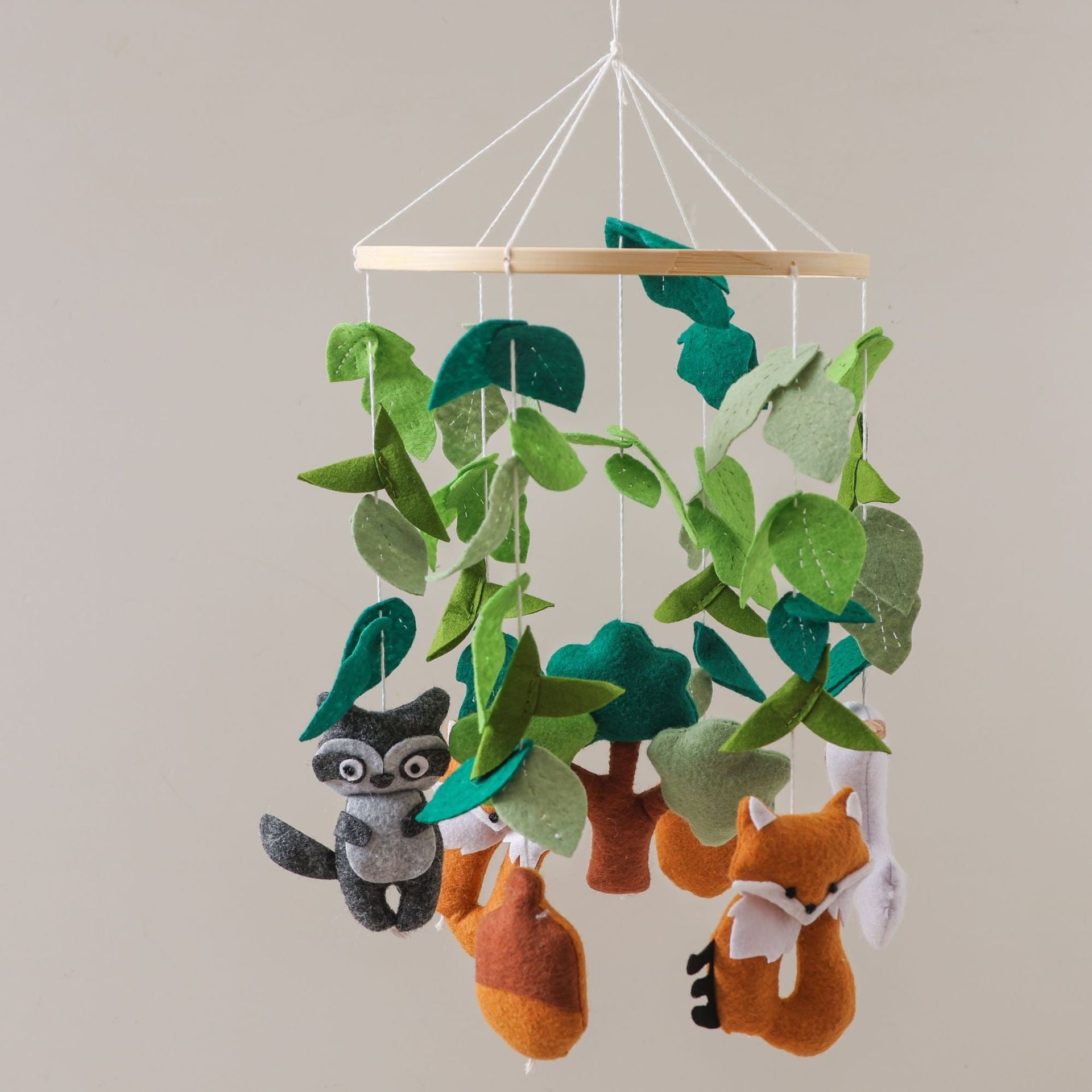 Baby Bed Bell Pendant Wind Chime Animal Crib Hanging Rattle Newborn Comfort Toy